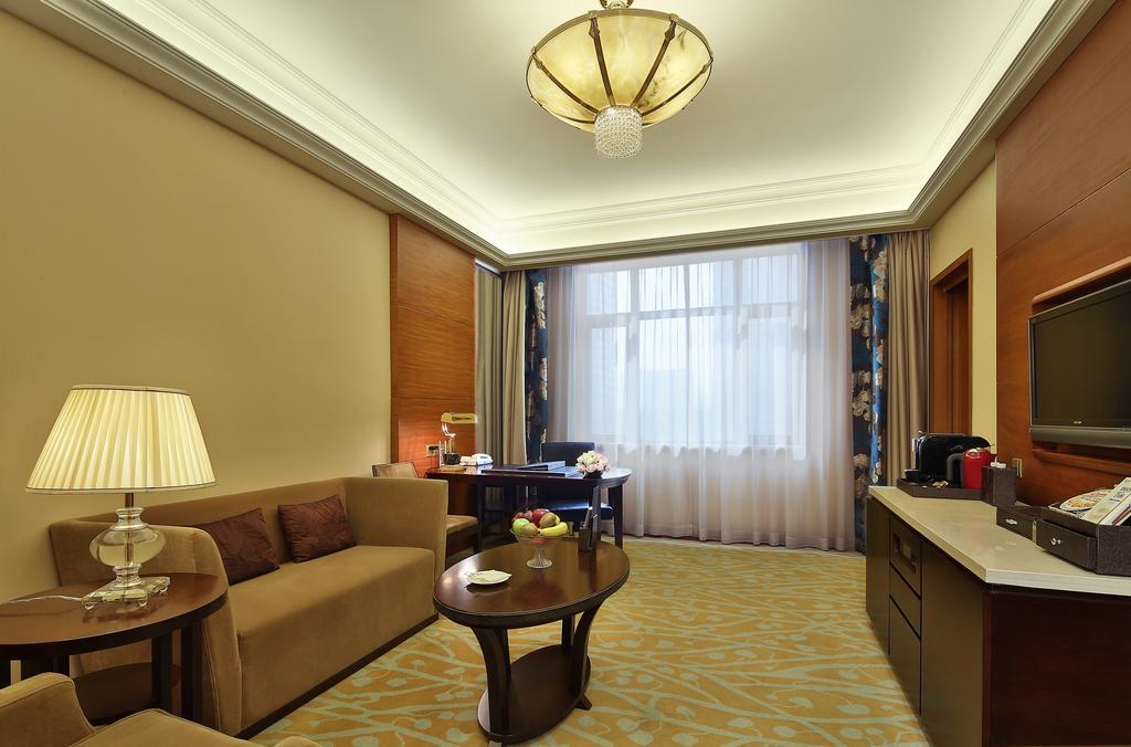 Si Chuan Jin Jiang Hotel Чънду Екстериор снимка